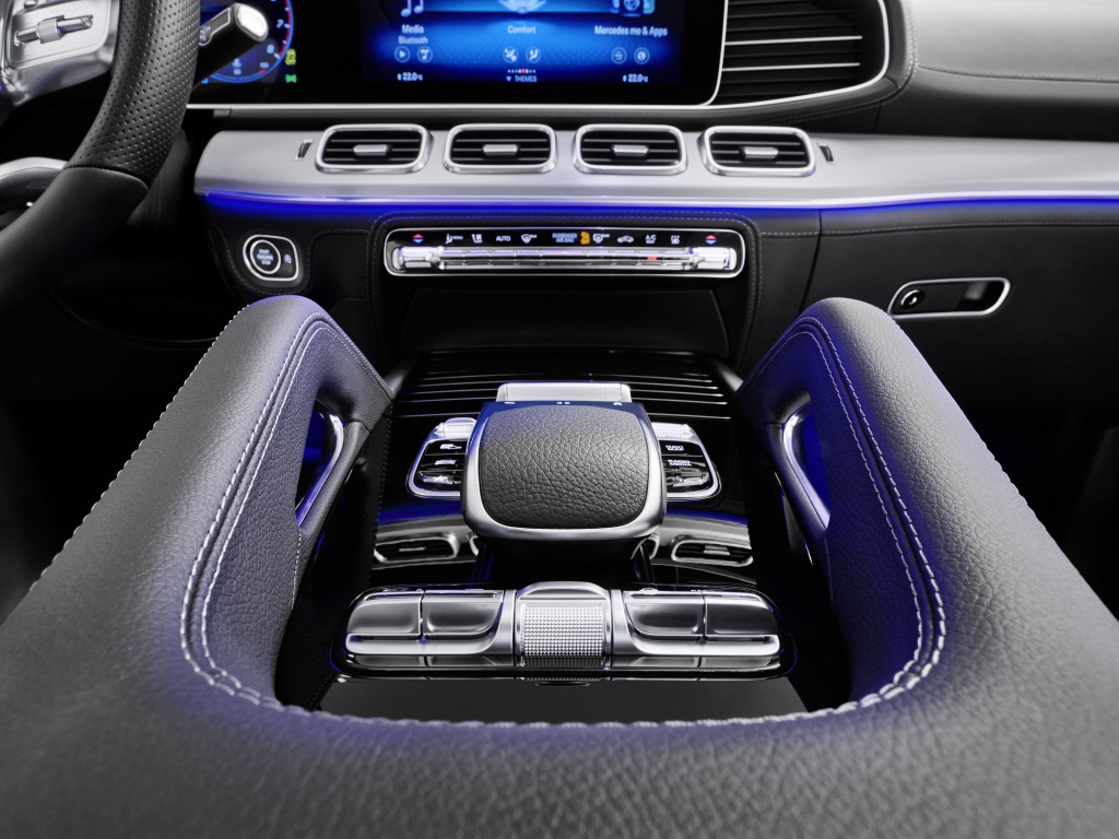 Mercedes-Benz GLE 2019 Interior