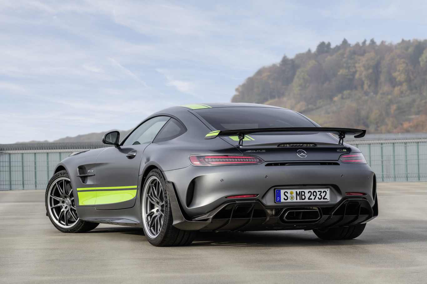 AMG GT R 2019