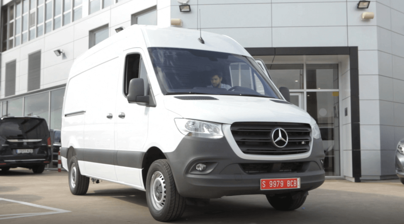 Frontal del Mercedes-Benz Sprinter