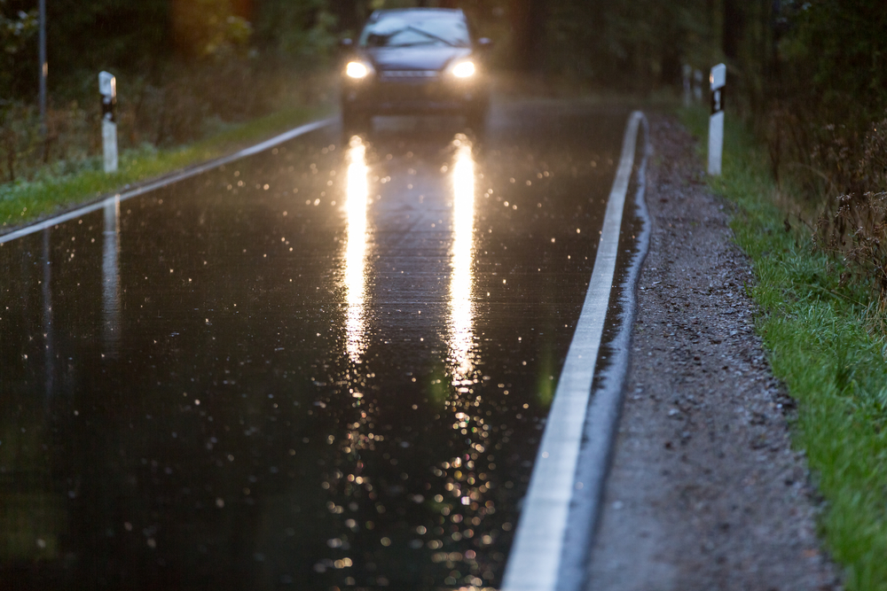 Mantenimiento lluvia coche QUADIS 4