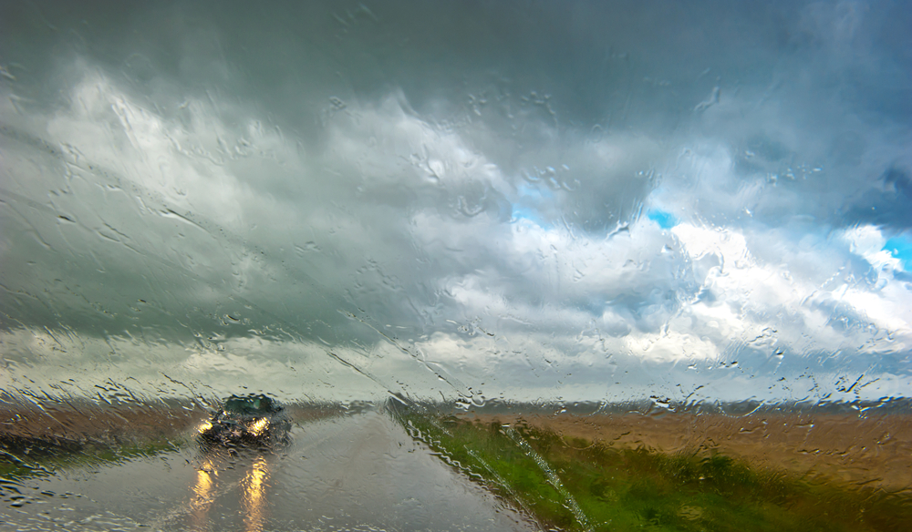 Conducir luvia verano QUADIS 2015