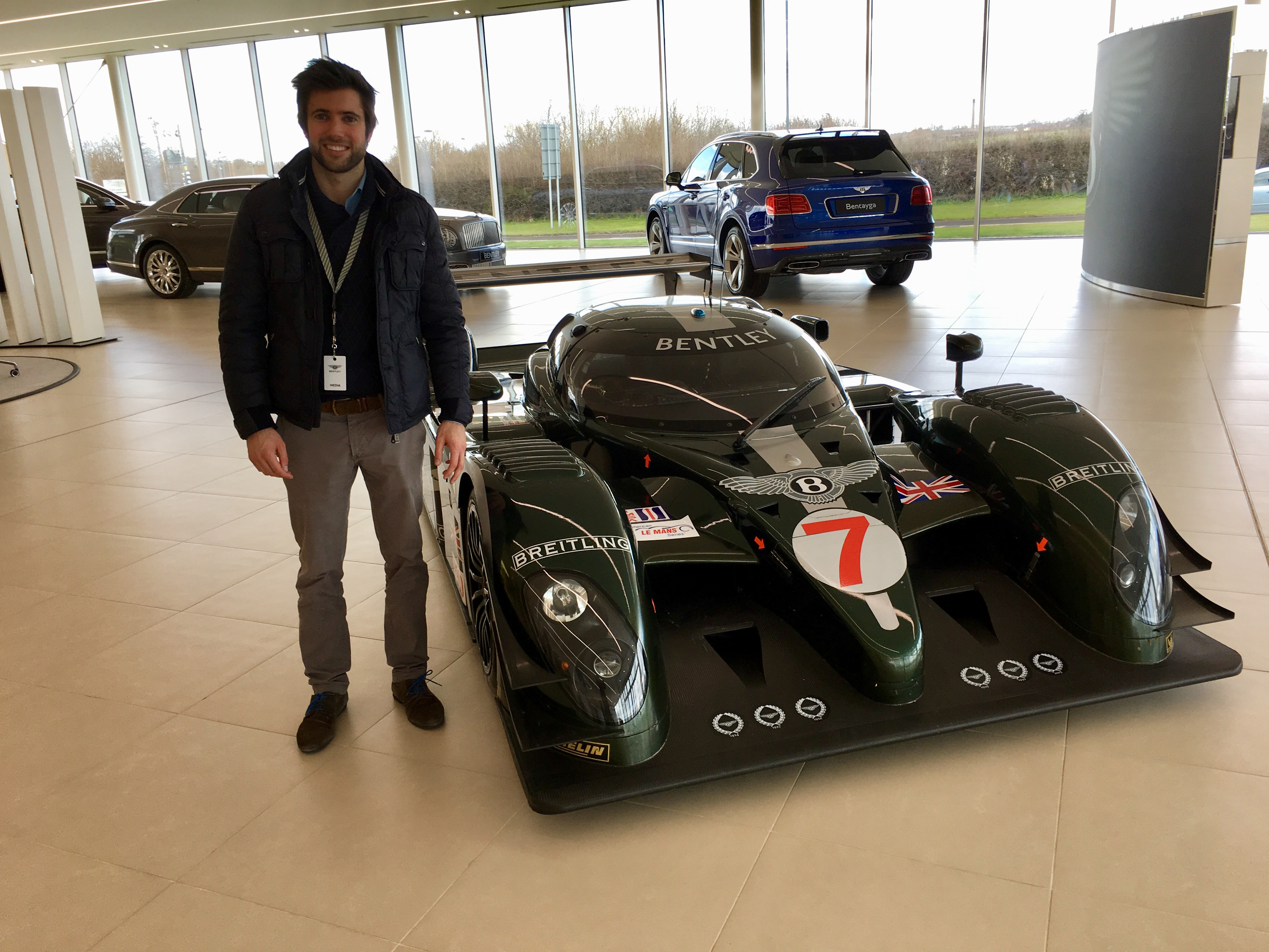 QUADIS visita la fábrica de Bentley en Crewe