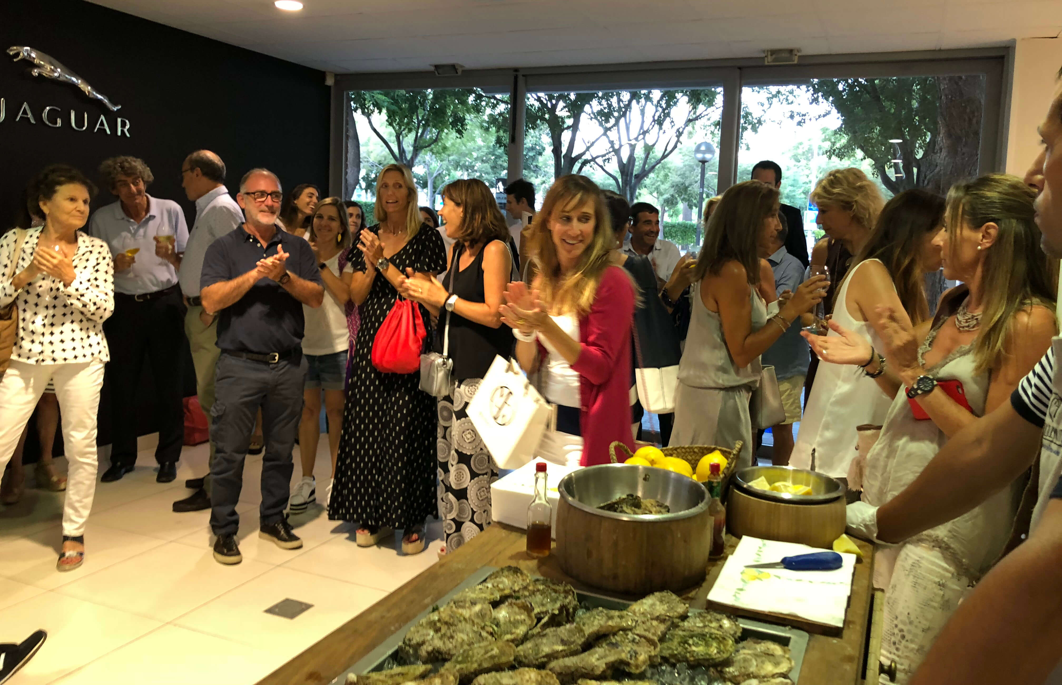 Entrega de premios de Liga de pádel BS en Land Motors 