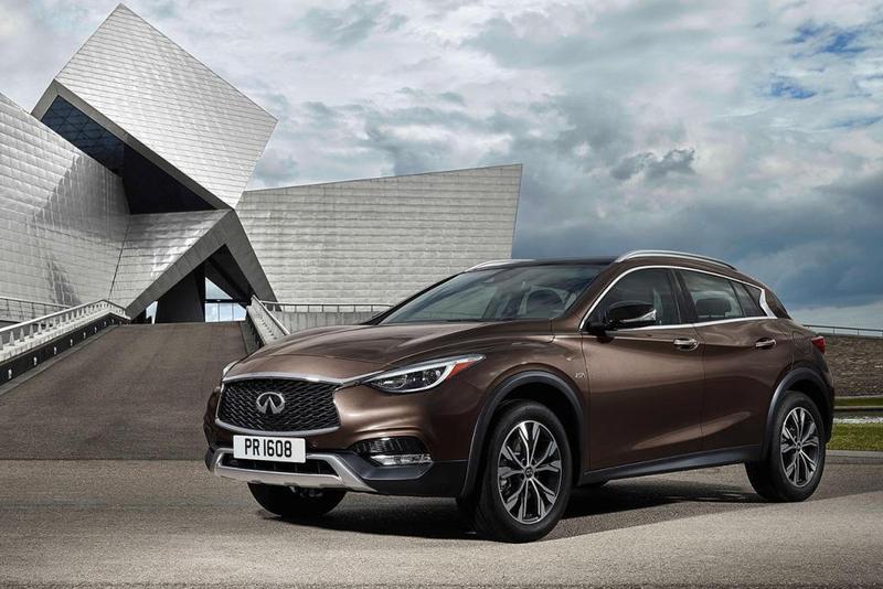 Infiniti Valencia expone el nuevo Infiniti QX30 