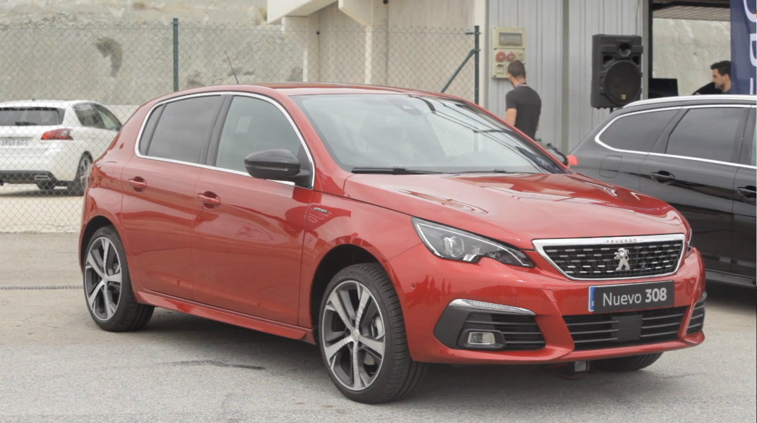 Leonauto Peugeot invita a sus clientes a Castellolí para probar sus novedades
