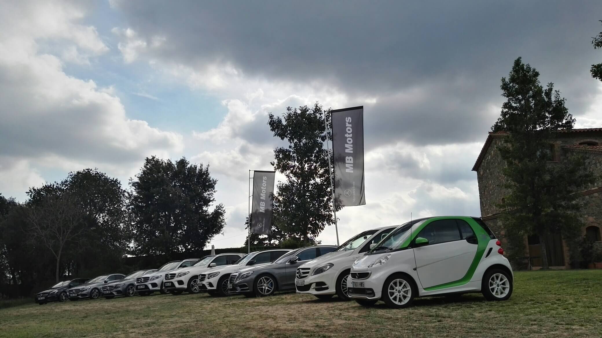 MB Motors organizó una ruta de vehículos eléctricos e híbridos de Mercedes y Smart 