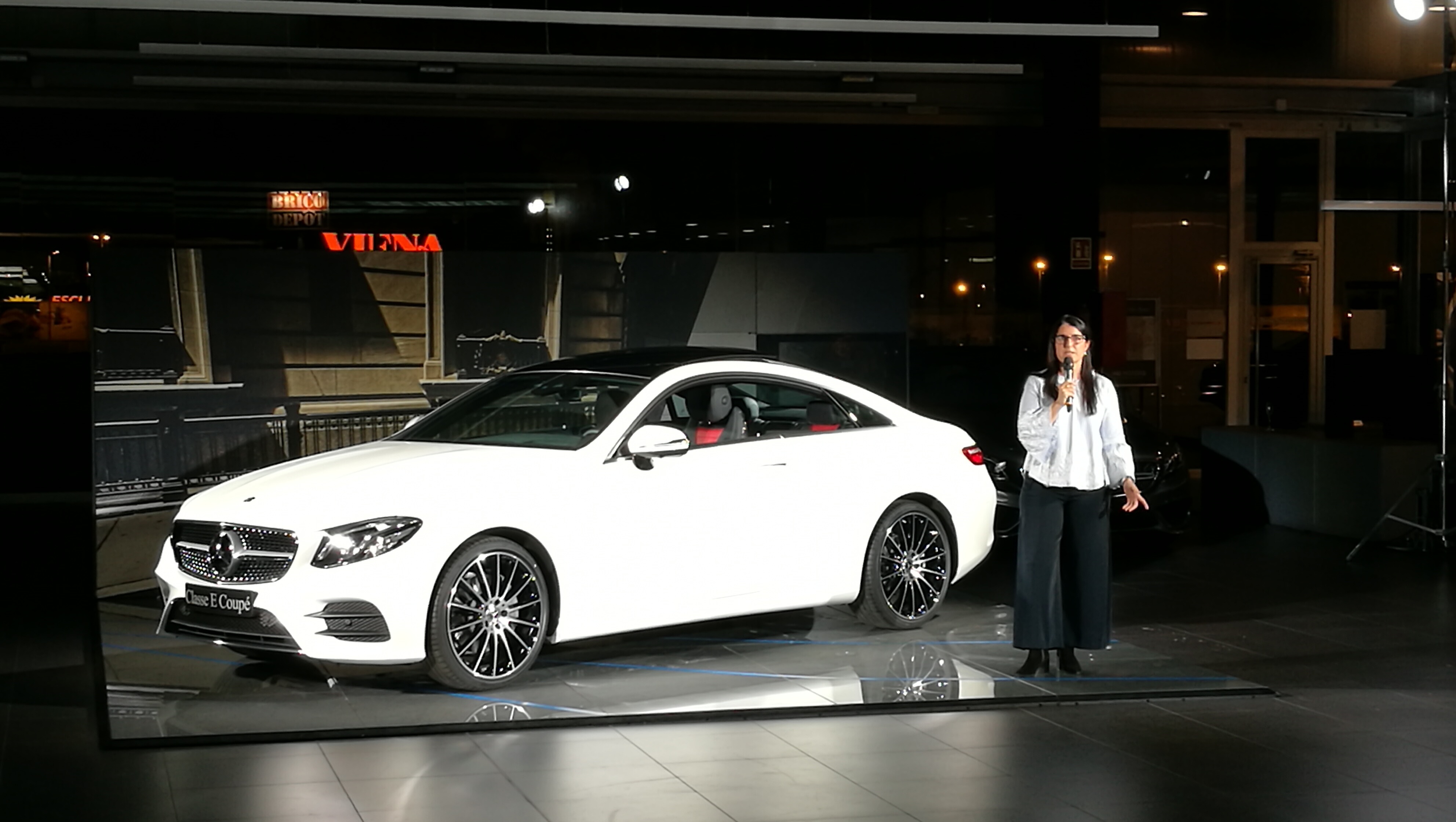 MB Motors presenta en Cabrera de Mar  el Nuevo Clase E Coupé 