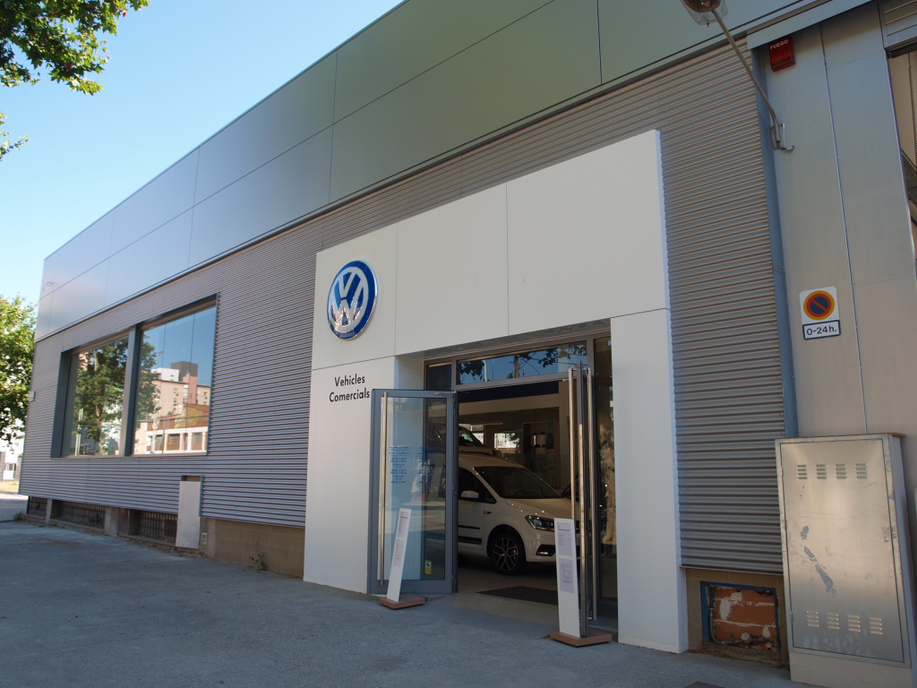 Motorsol Volkswagen Comerciales presenta sus nuevas instalaciones en su centro de Barcelona 