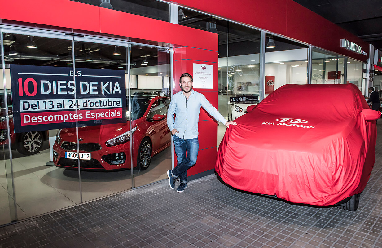 Víctor Tomás nuevo embajador de KIA gracias a nuestros concesionarios AR Motors 