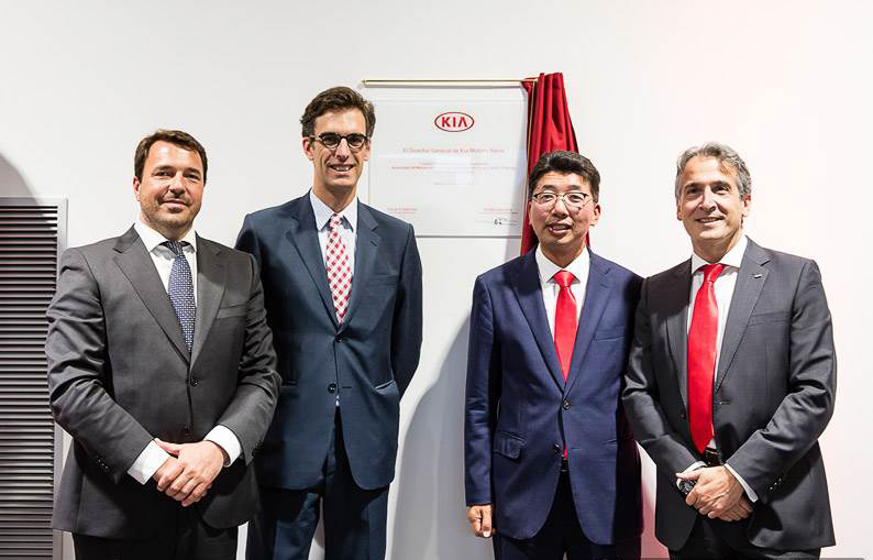 AR Motors inauguran sus nuevas instalaciones en Mataró de la mano de Kia Motors Iberia
