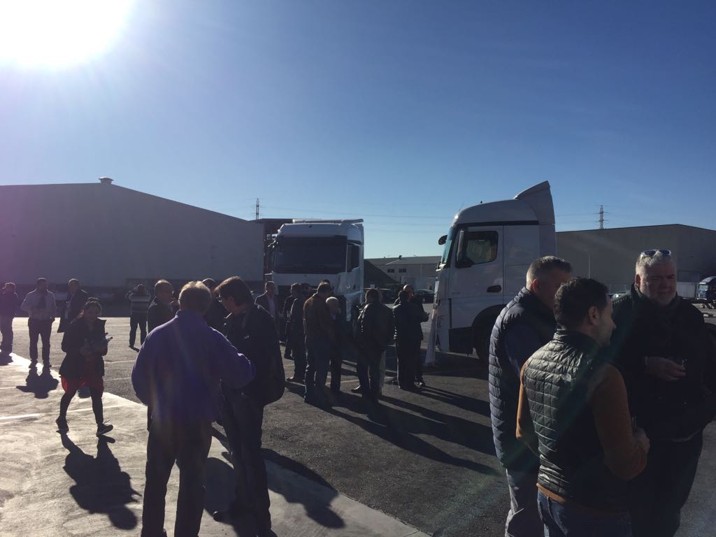 Autolica Industriales y Lecitrailer reúnen a diferentes empresarios en el puerto de Barcelona