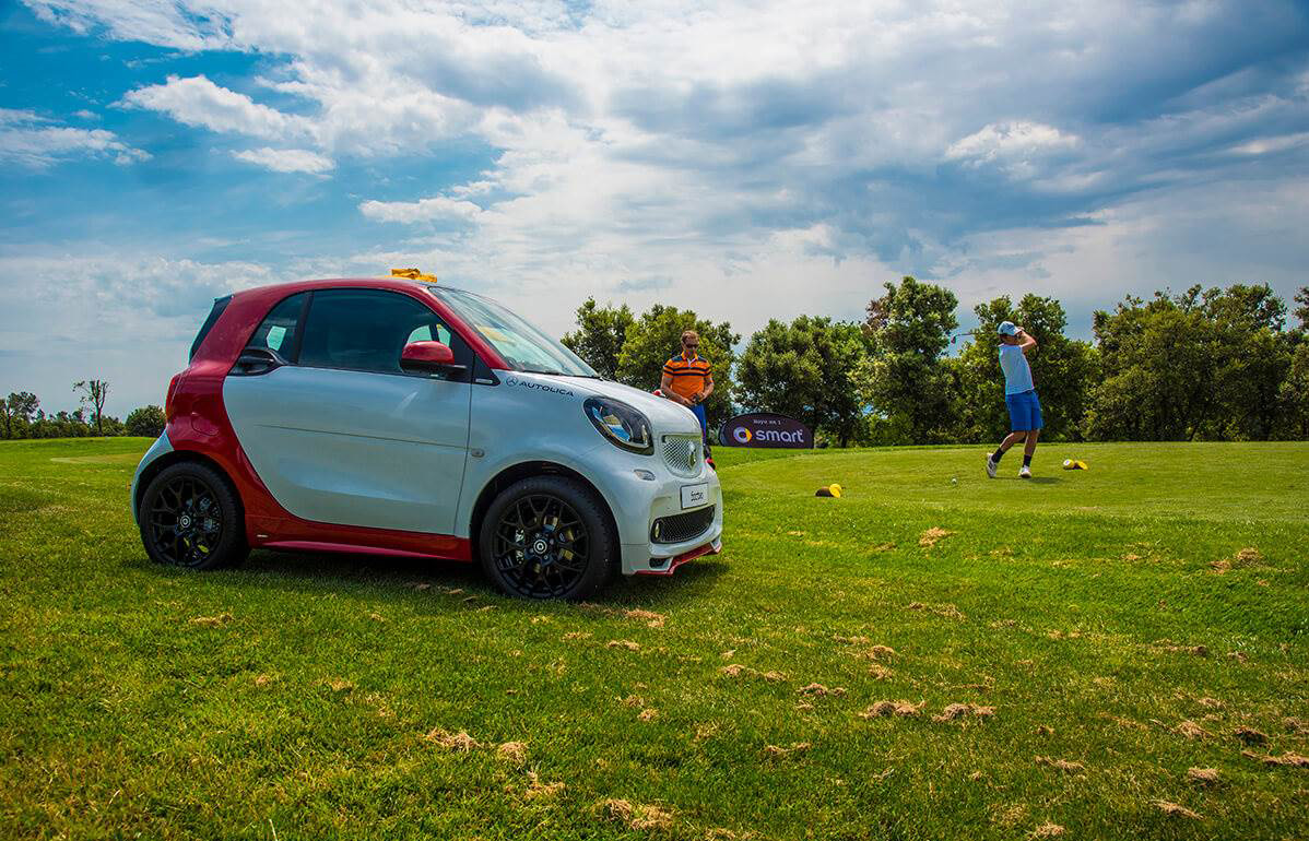Autolica organiza un torneo de golf para sus clientes de Mercedes-Benz en el Golf El Prat