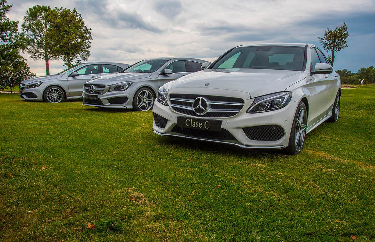Autolica organiza un torneo de golf para sus clientes de Mercedes-Benz en el Golf El Prat