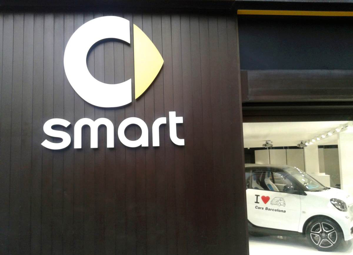 Cars Barcelona abre la primera tienda exclusiva Smart en Barcelona