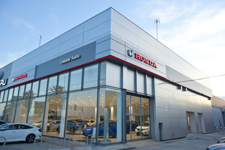 Center Auto abre un nuevo concesionario oficial Honda en Valencia 
