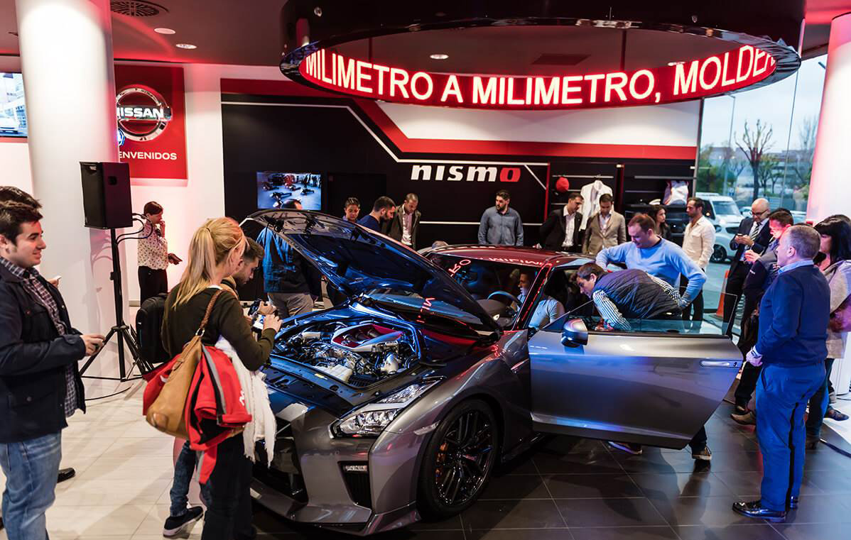 Presentación del nuevo Nissan GT-R a cargo de Motor Llansà