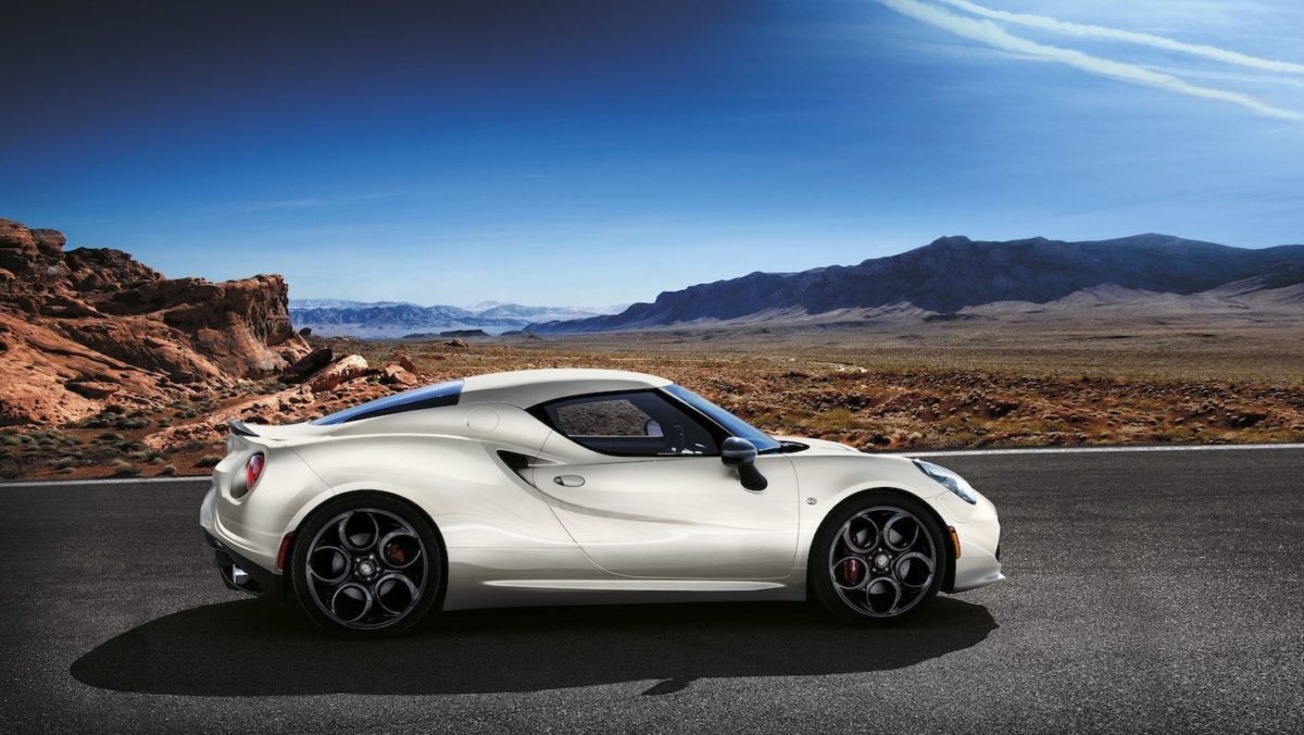 1 Alfa Romeo 4C