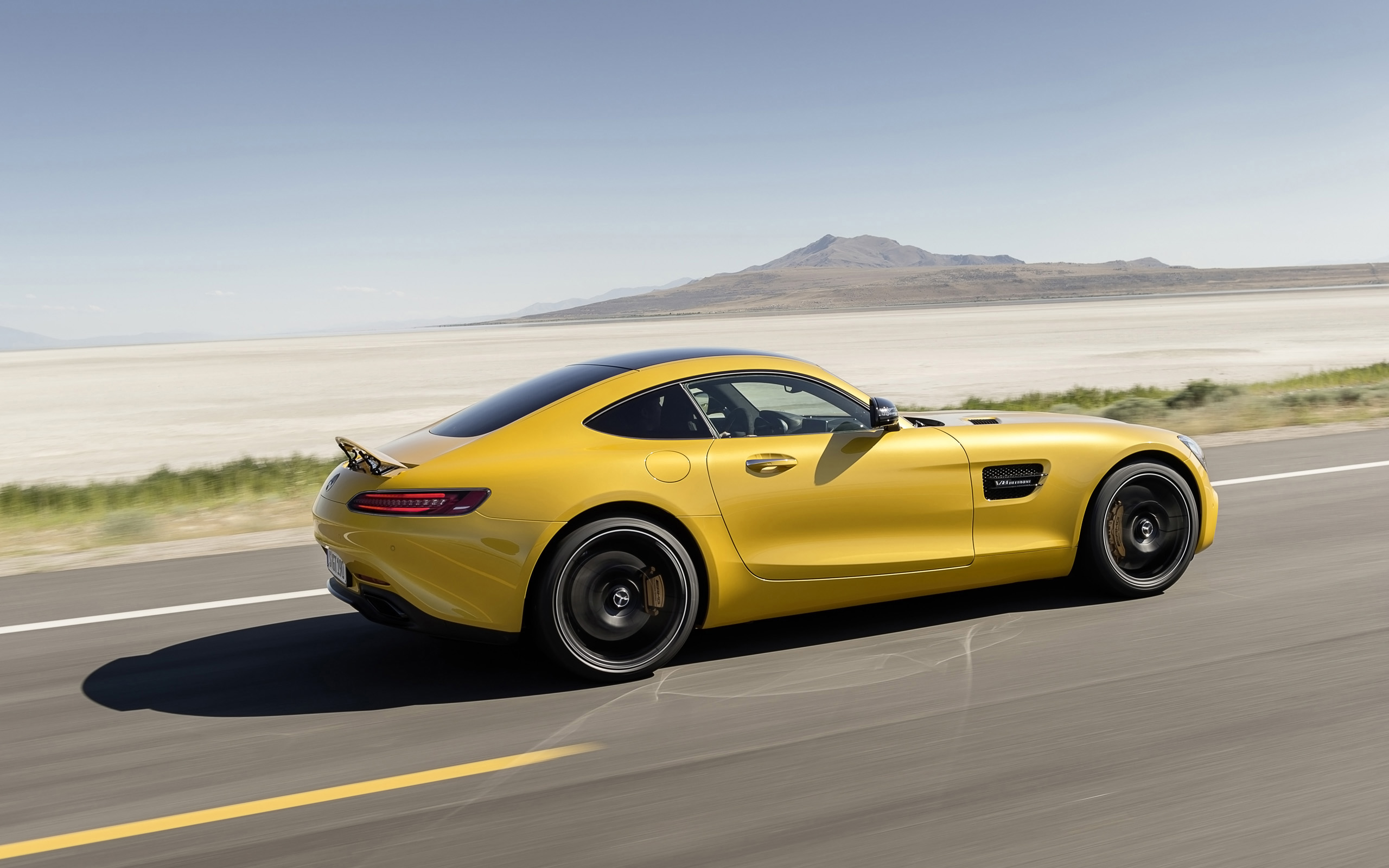 Mercedes Benz AMG GT 2015