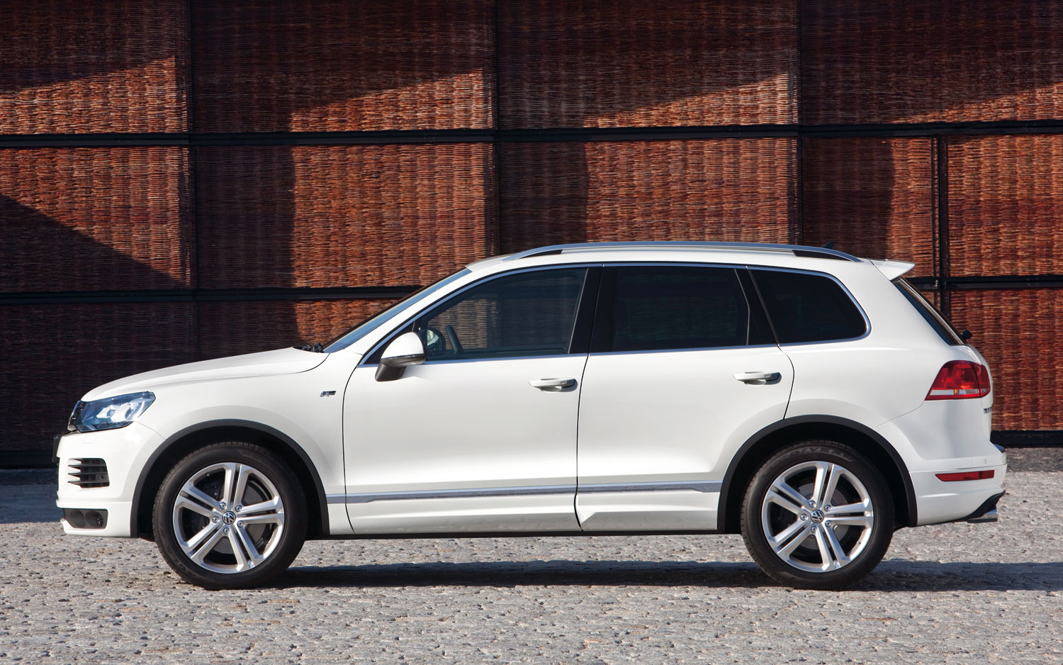 Volkswagen Touareg 2014 Lateral