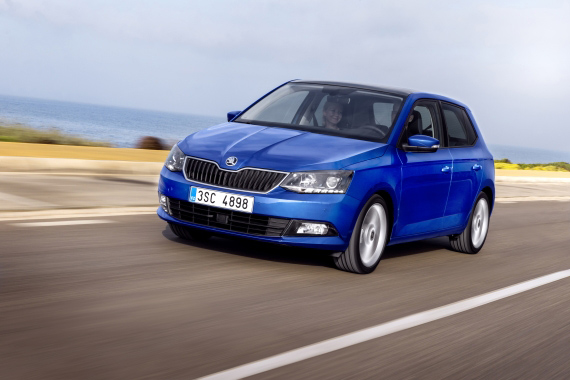 Skoda Fabia Frontal 2015