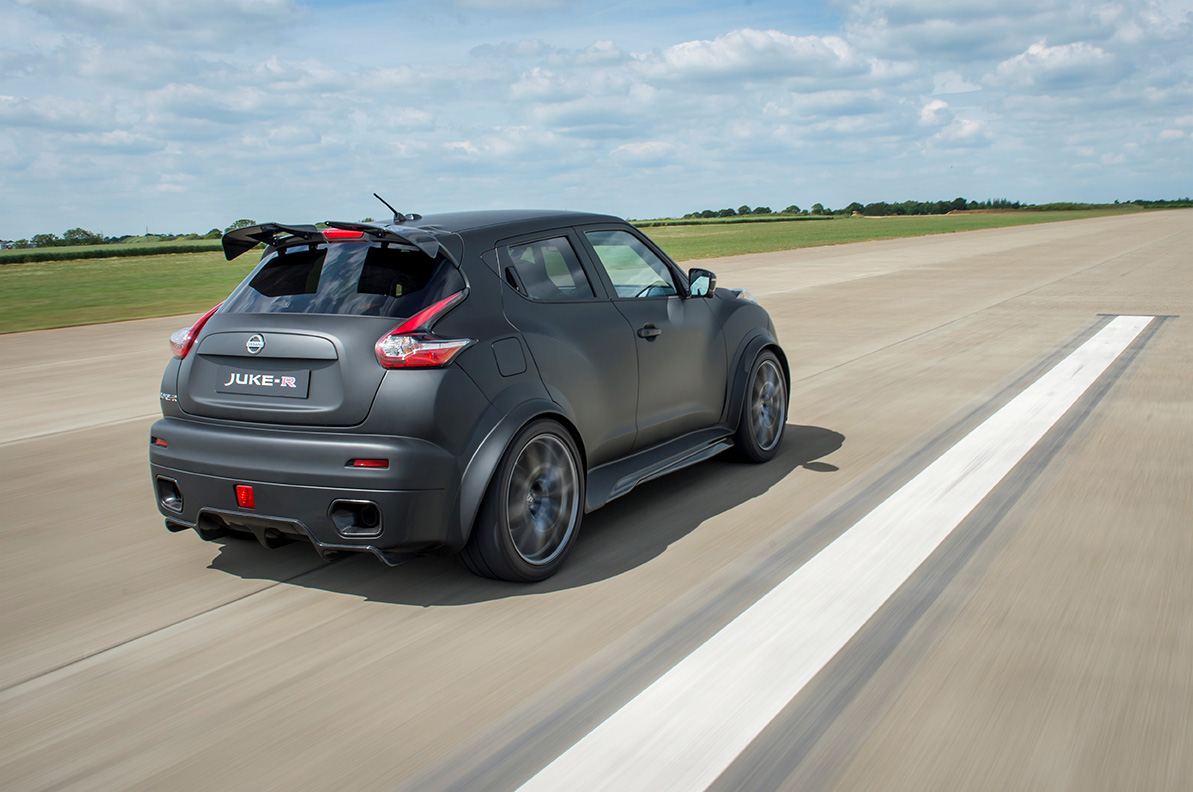 Nissan Juke R 2015 Trasera