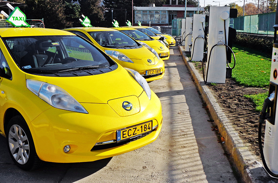 Nissan Leaf 2016 QUADIS