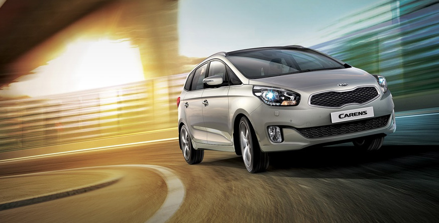 Kia Carens 2017 1