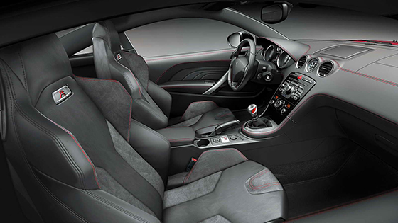 Peugeot RCZ R Interior