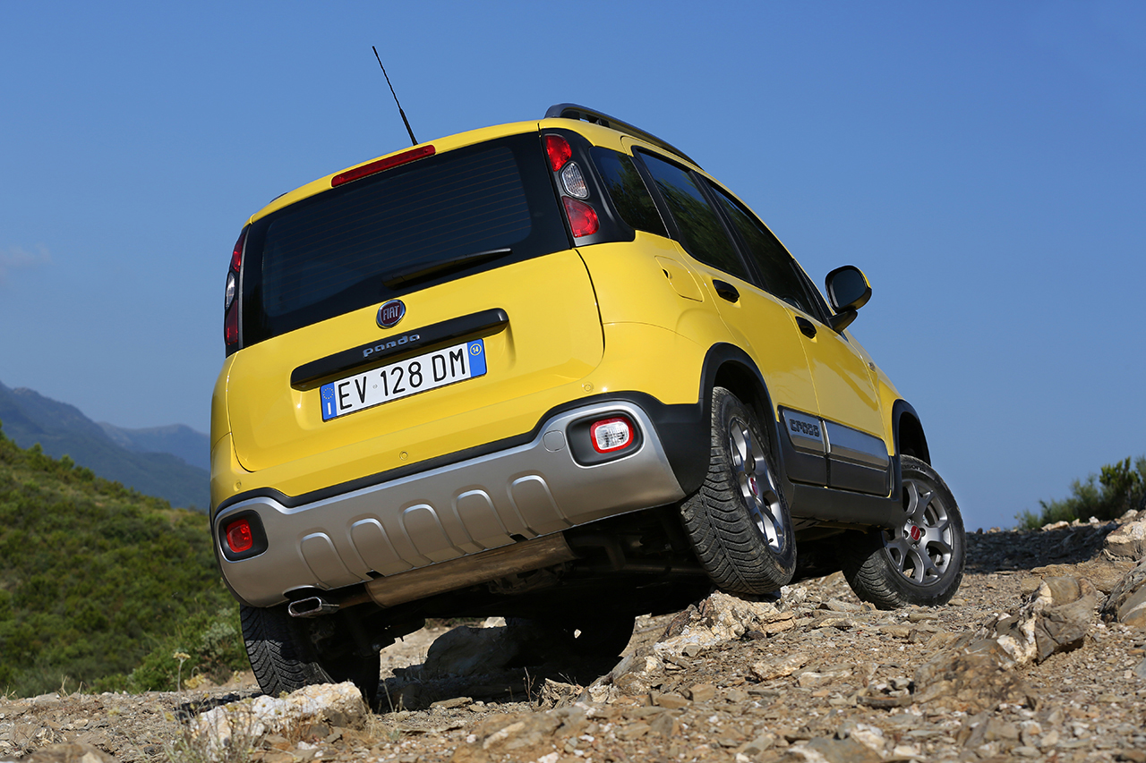 Fiat Panda Cross 2014 Trasera