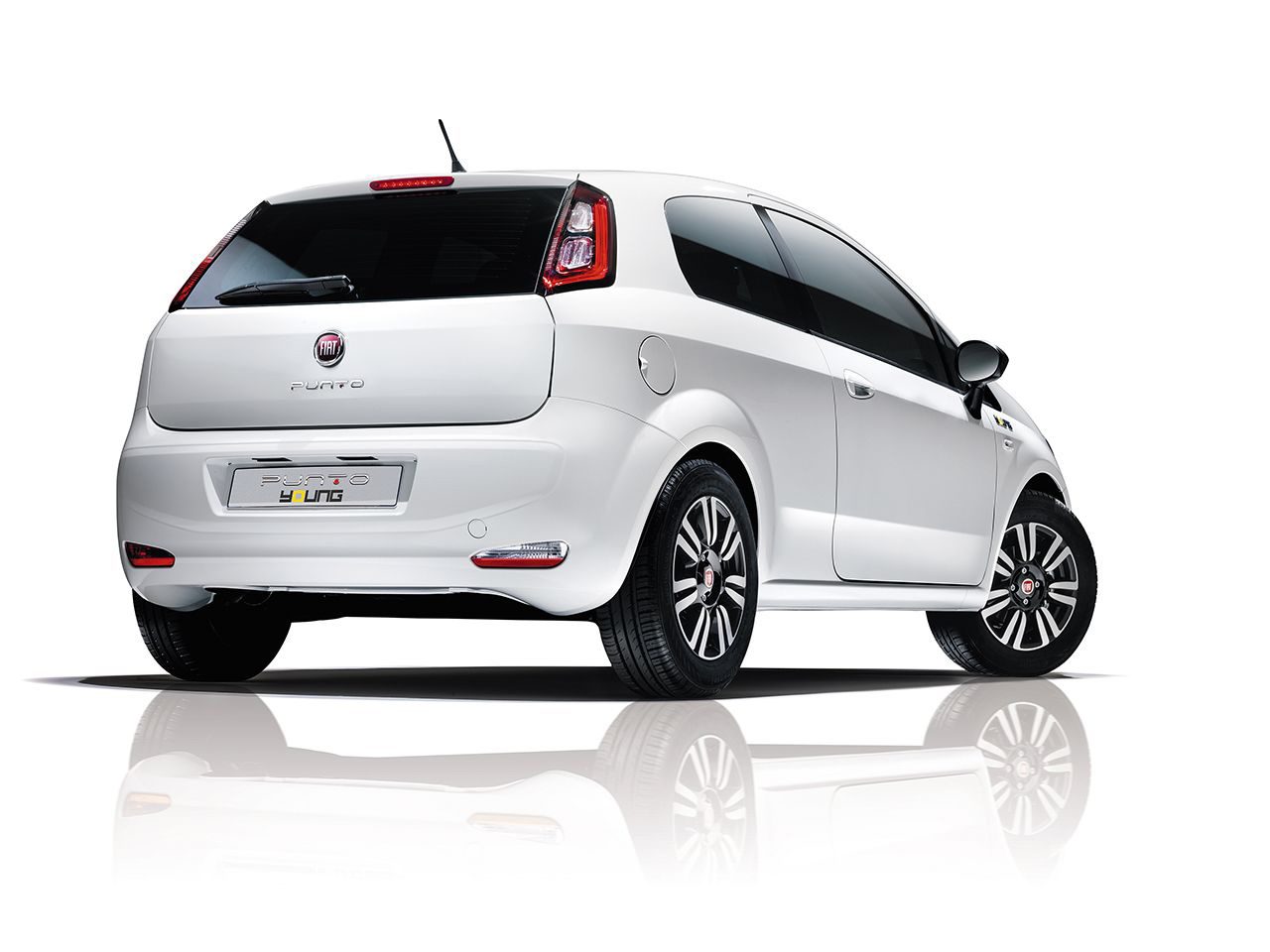 Fiat Punto Young Trasera