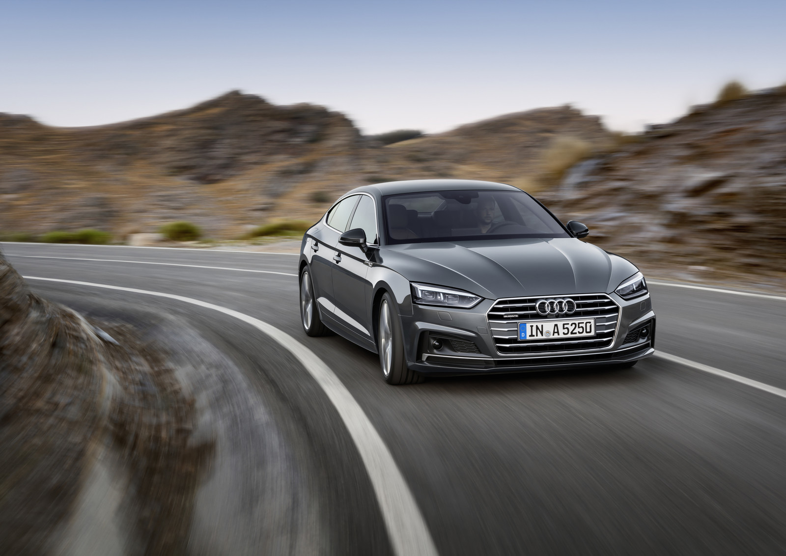 Nuevo Audi A5 QUadis 2017 6.jpg