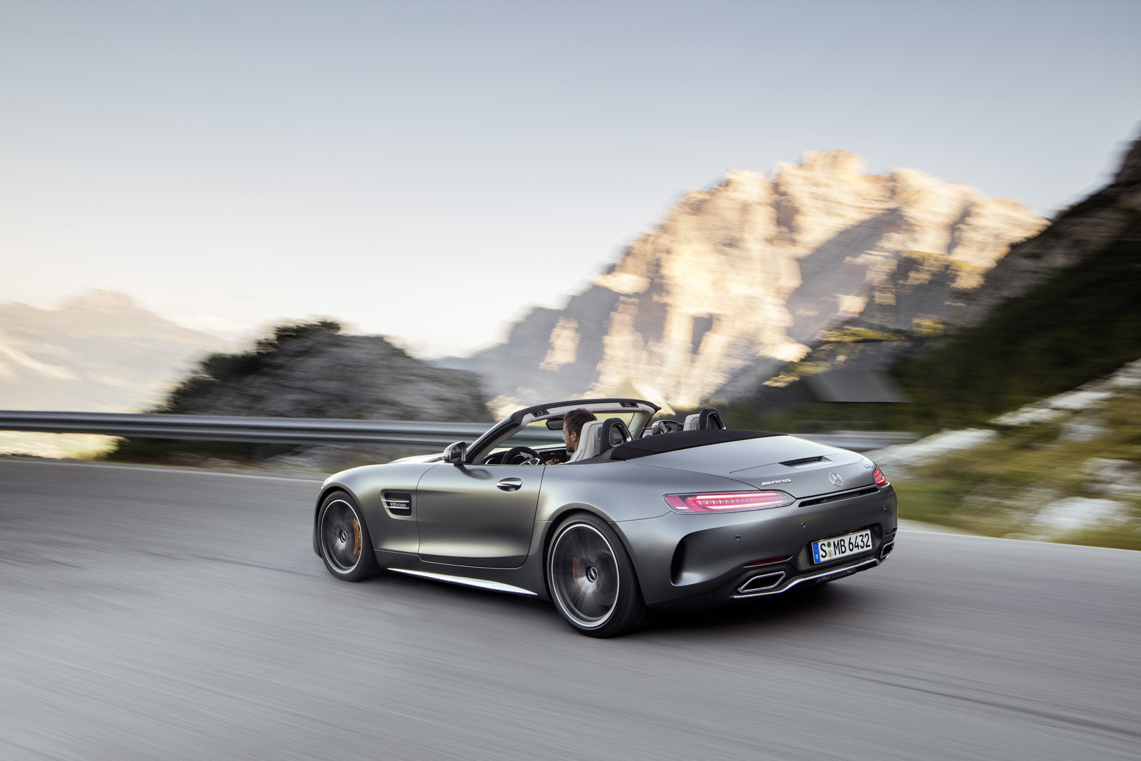 Mercedes AMG GT Roadster QUADIS 2