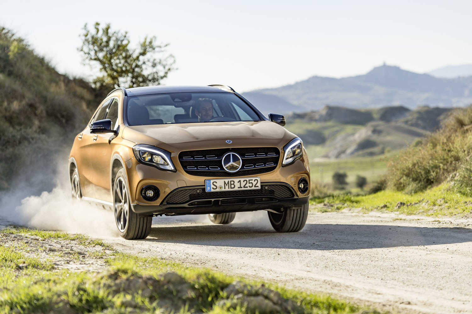 Nuevo Mercedes Benz GLA 2017 3