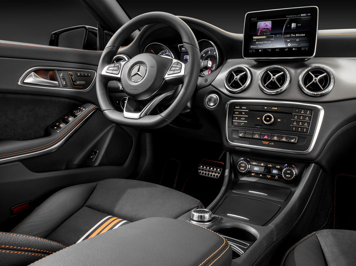 Mercedes CLA Shooting Brake 2015 Interior