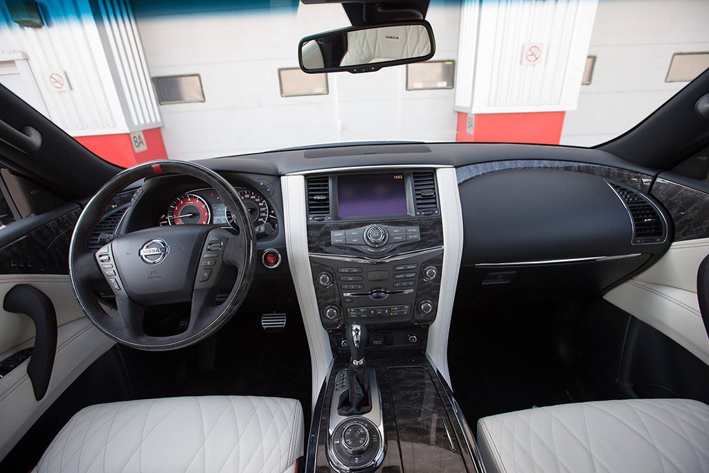 Nissan Patrol Nismo 2015 Interior