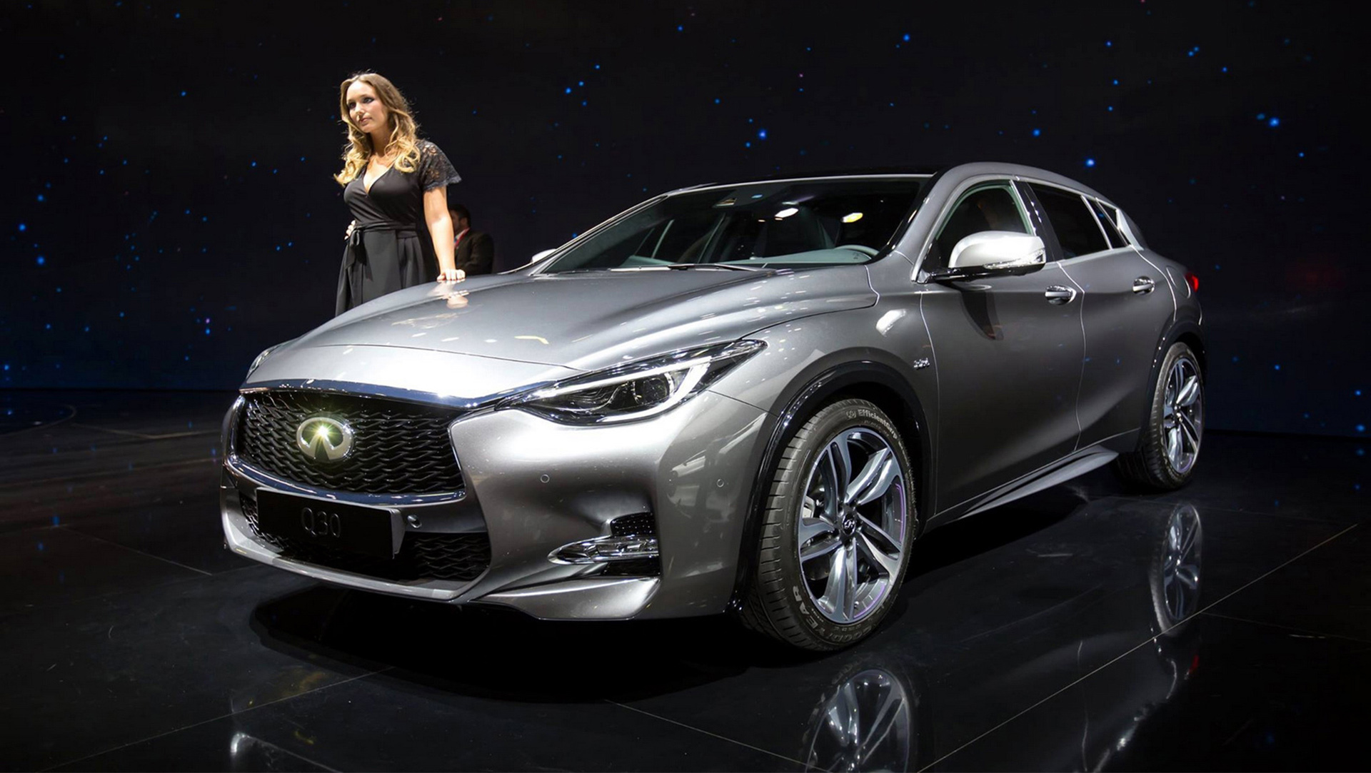 Salon Frankfurt 2015 QUADIS Infiniti Q30