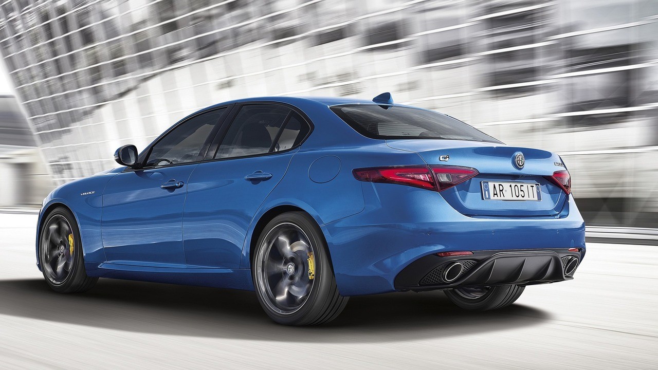 Alfa Romeo Giulia Veloce Salon Paris 1