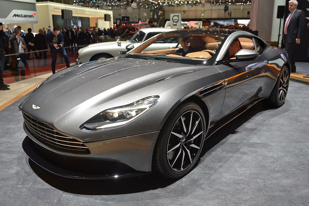 Aston Martin DB11 Frontal Salon Ginebr 2016