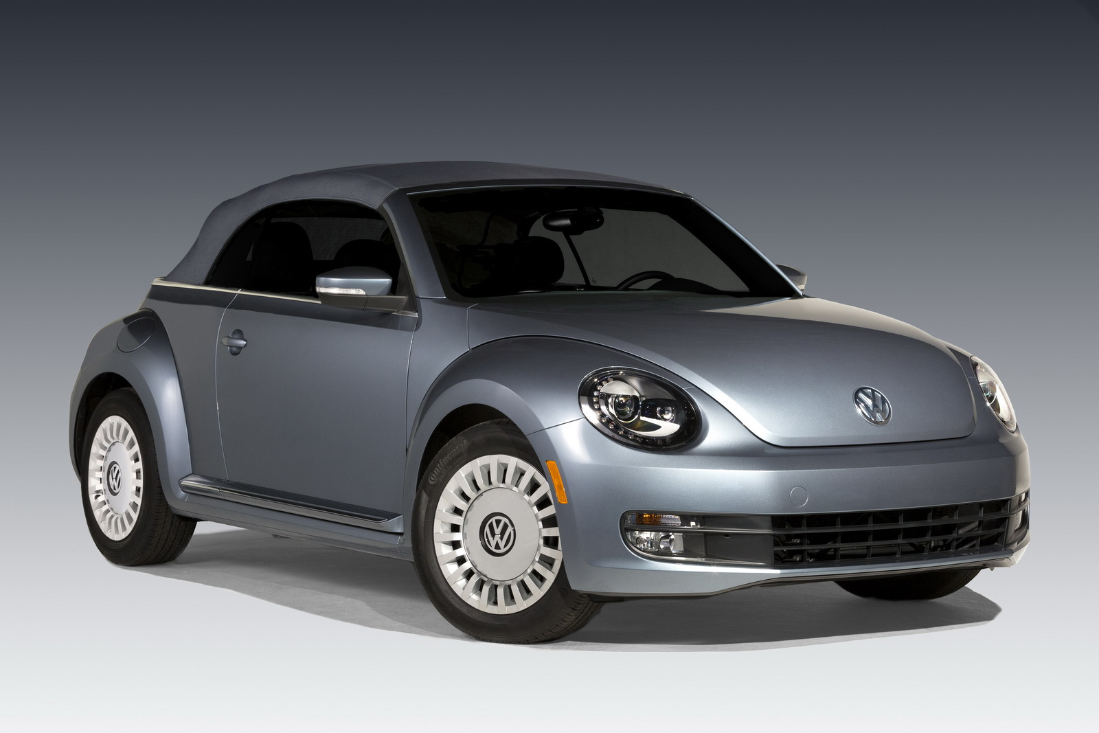 Volkswagen Beetle 2016 Denim Edition QUADIS
