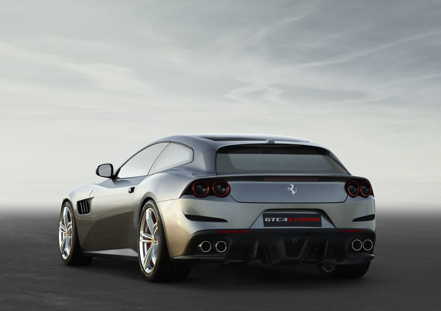 Nuevo Ferrari GTC4Lusso Trasera