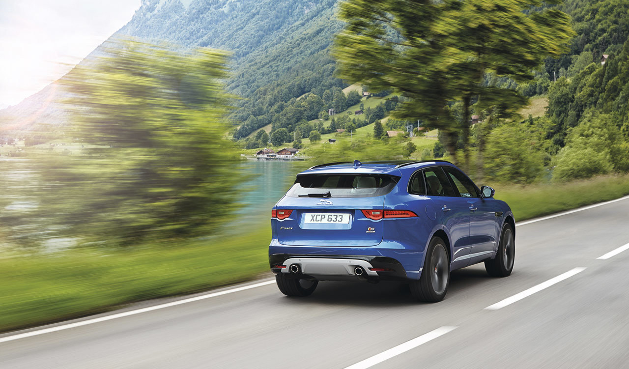 Jaguar F-Pace 2016 Trasera