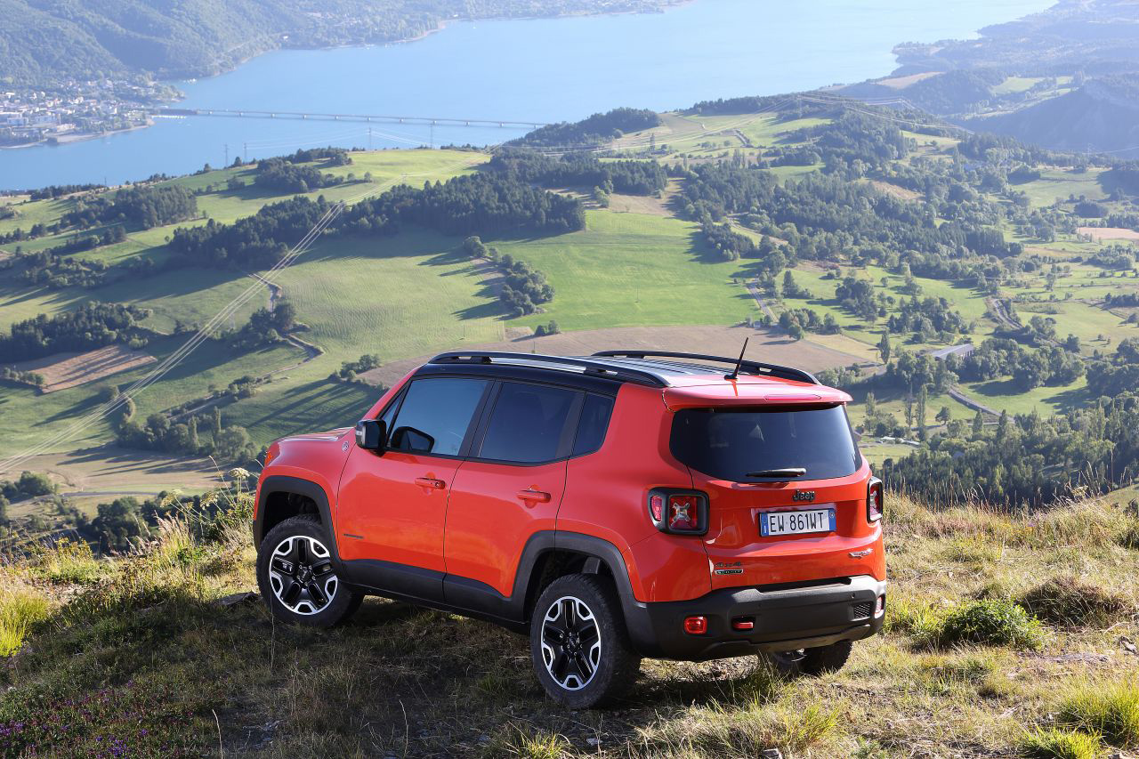Jeep Renegade 2015 Trasera