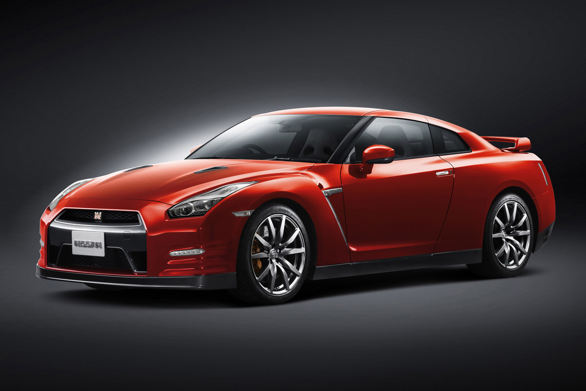 Nissan GTR 2014 Lateral