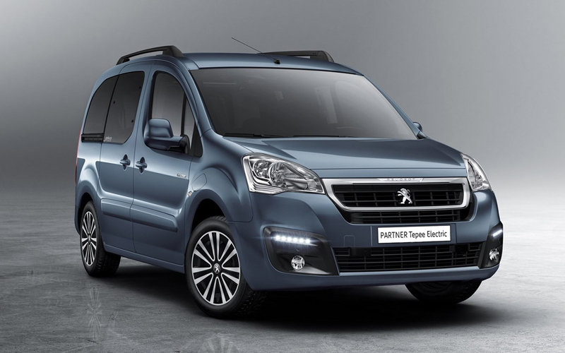 Peugeot Partner Tepee Electric 2017 1