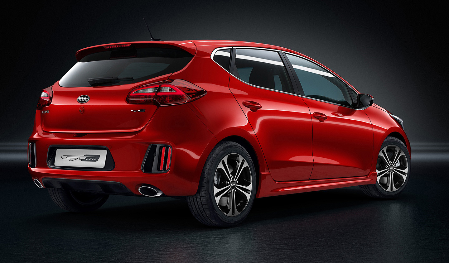 Kia Ceed trasera.jpg
