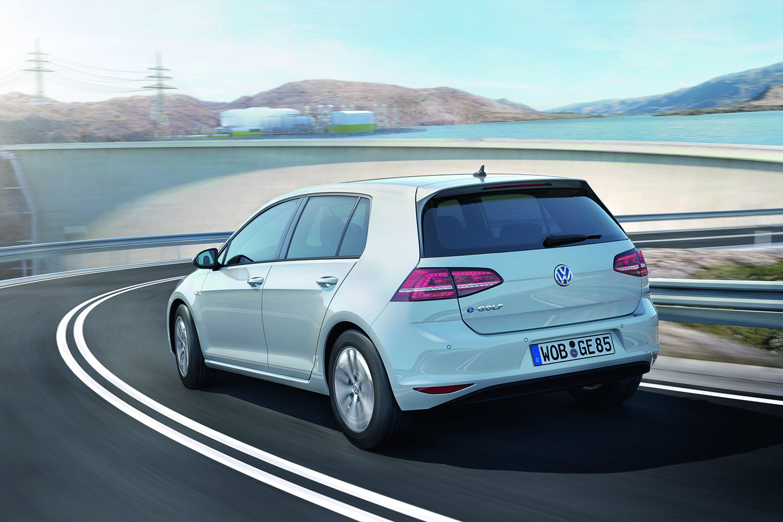 Volkswagen eGolf trasera