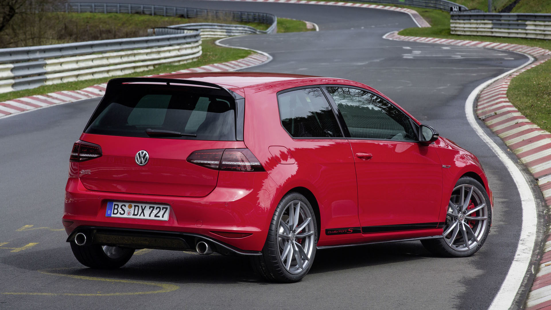 Volkswagen Golf GTI Clubsport S 2016 4
