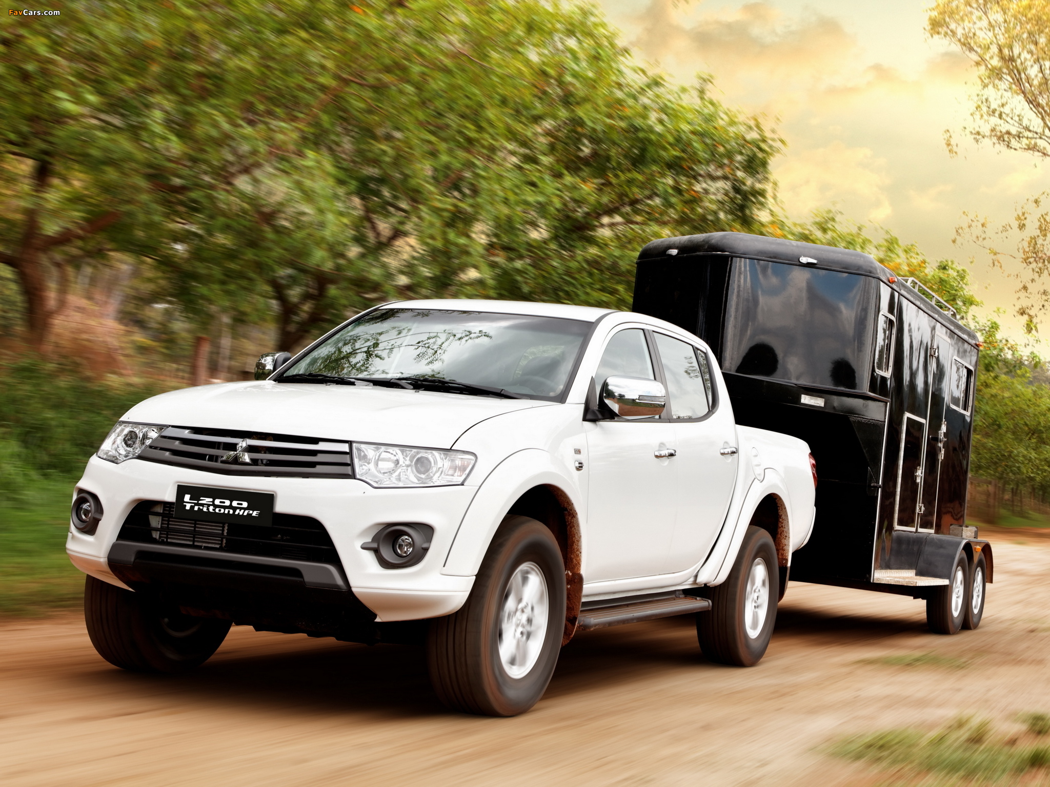 Mitsubishi L200 2014