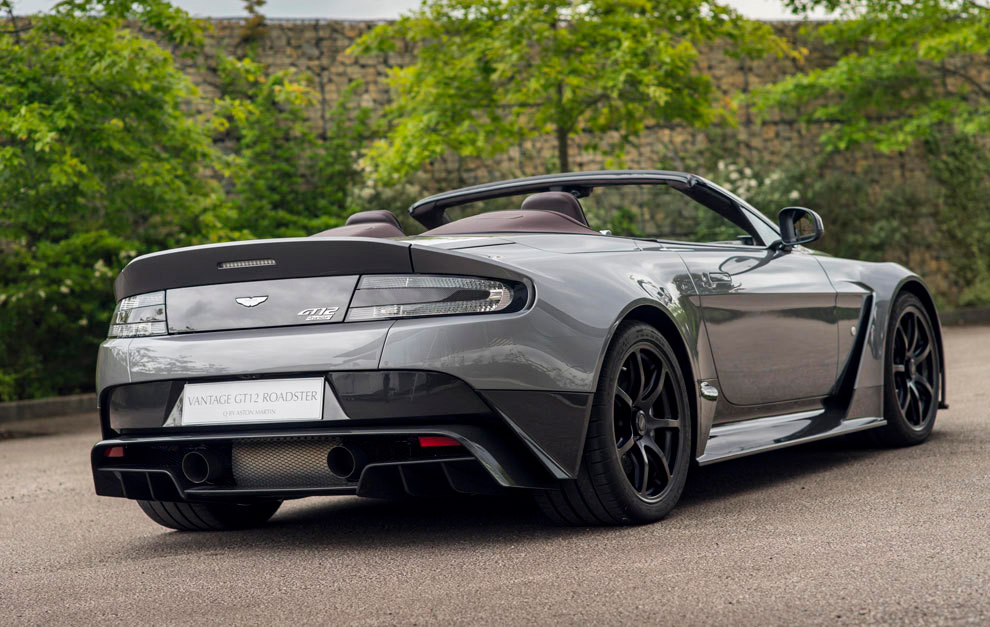  Aston Martin Vantage GT12 Roadster 2