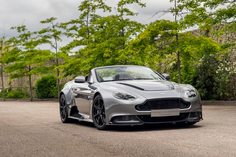 Aston Martin Vantage GT12 Roadster 3
